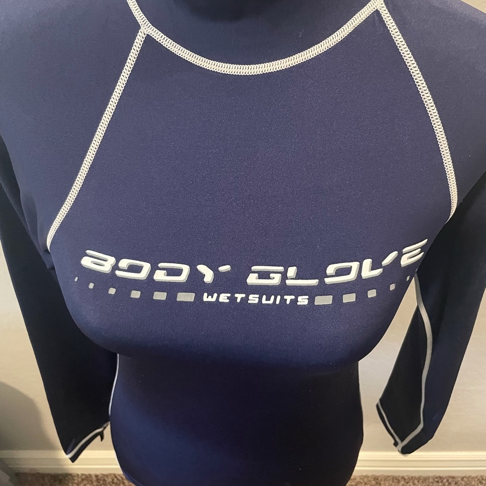 Body Glove Rash Guard - Picture 2 of 7